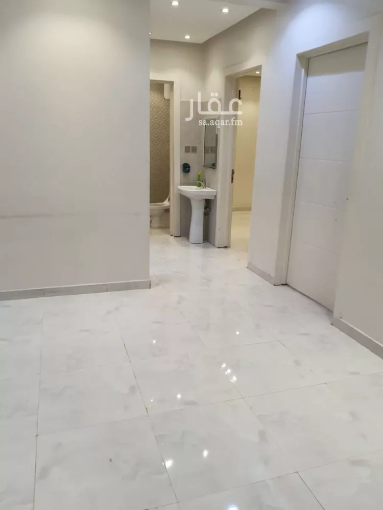 شقة للإيجار في شارع فؤاد محمد عمر توفيق, حي القادسية, مدينة الرياض, منطقة الرياض