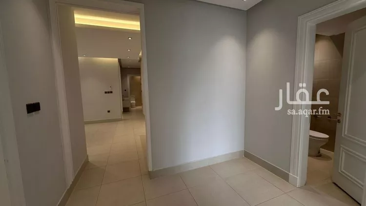 شقة للإيجار في شارع محمد بن عبدالعزيز الدغيثر, حي الملقا, مدينة الرياض, منطقة الرياض صورة 2