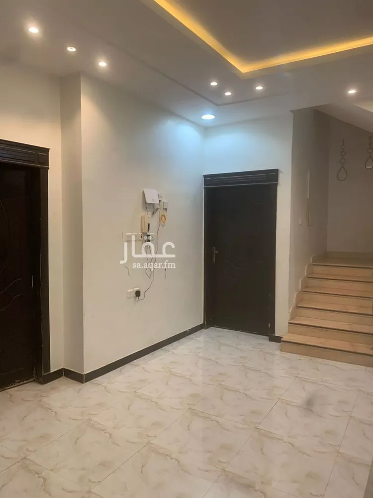 فيلا للبيع في شارع أبي أحمد القيسي, حي الرمال, مدينة الرياض, منطقة الرياض صورة 2