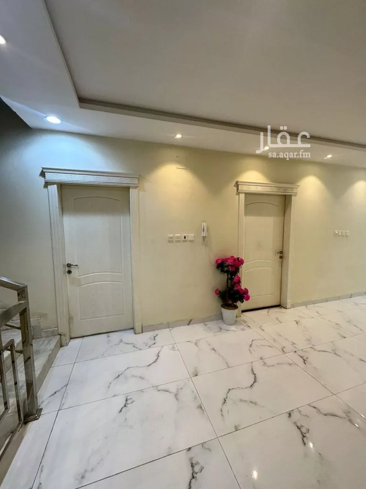 فيلا للإيجار في شارع أبي ريدة, حي العزيزية, مدينة الرياض, منطقة الرياض صورة 2