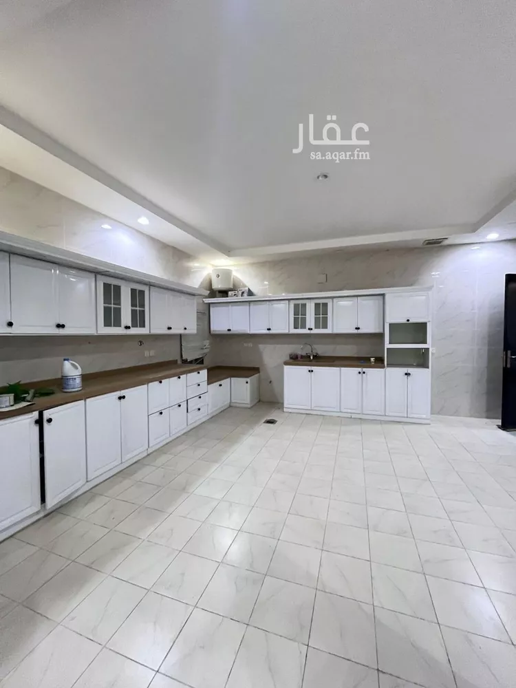 فيلا للإيجار في شارع أبي ريدة, حي العزيزية, مدينة الرياض, منطقة الرياض صورة 3