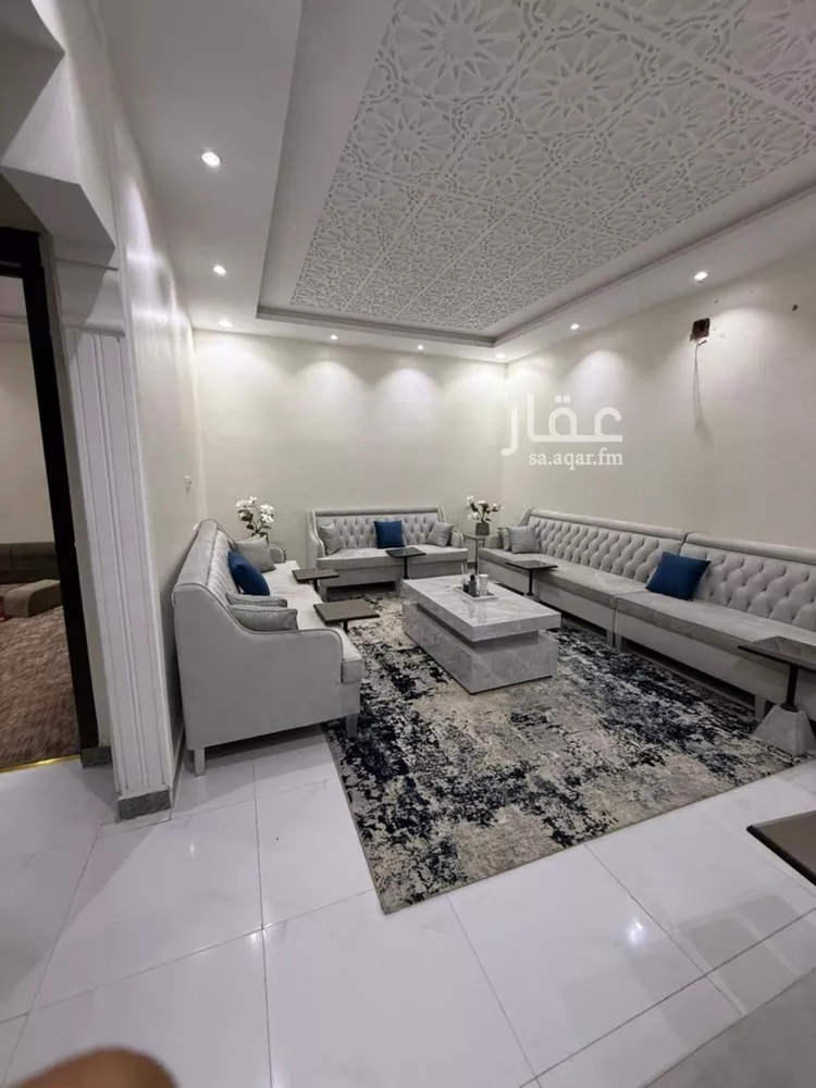 فيلا للإيجار في شارع الدوائر, حي العزيزية, مدينة الرياض, منطقة الرياض صورة 3