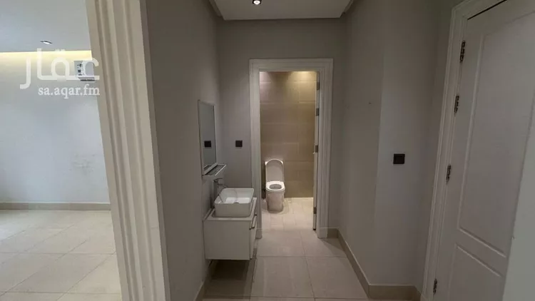 شقة للإيجار في شارع محمد بن عبدالعزيز الدغيثر, حي الملقا, مدينة الرياض, منطقة الرياض صورة 3