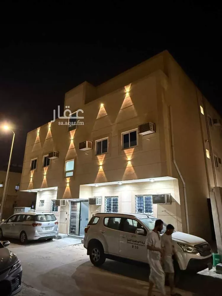 عمارة للبيع في شارع شارع 11, حي الضباب, مدينة الجبيل, المنطقة الشرقية صورة 2