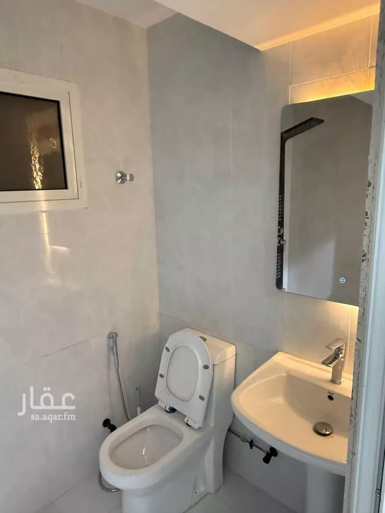عمارة للبيع في شارع شارع 11, حي الضباب, مدينة الجبيل, المنطقة الشرقية صورة 5