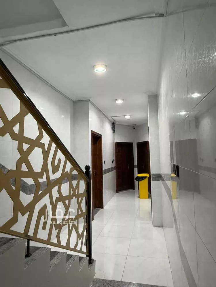 عمارة للبيع في شارع شارع 11, حي الضباب, مدينة الجبيل, المنطقة الشرقية صورة 3