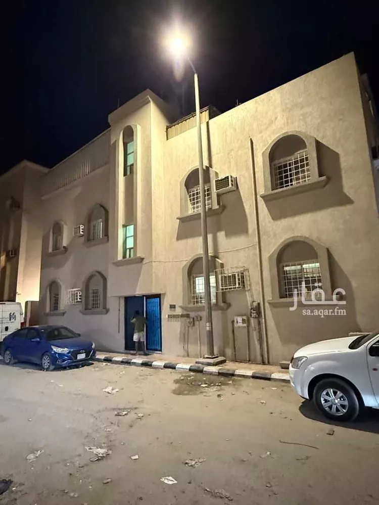 عمارة للبيع في شارع شارع تميمي بن ابي بكر, حي الضباب, مدينة الجبيل, المنطقة الشرقية