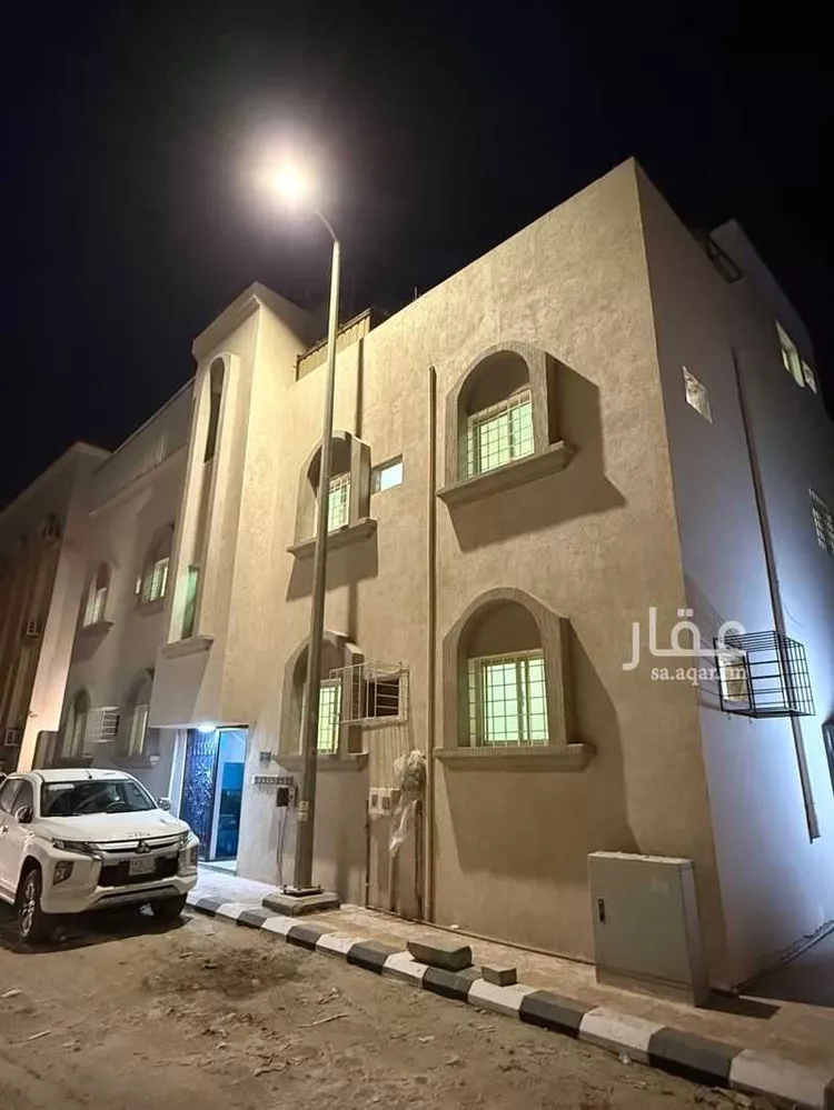 عمارة للبيع في شارع شارع تميمي بن ابي بكر, حي الضباب, مدينة الجبيل, المنطقة الشرقية صورة 2