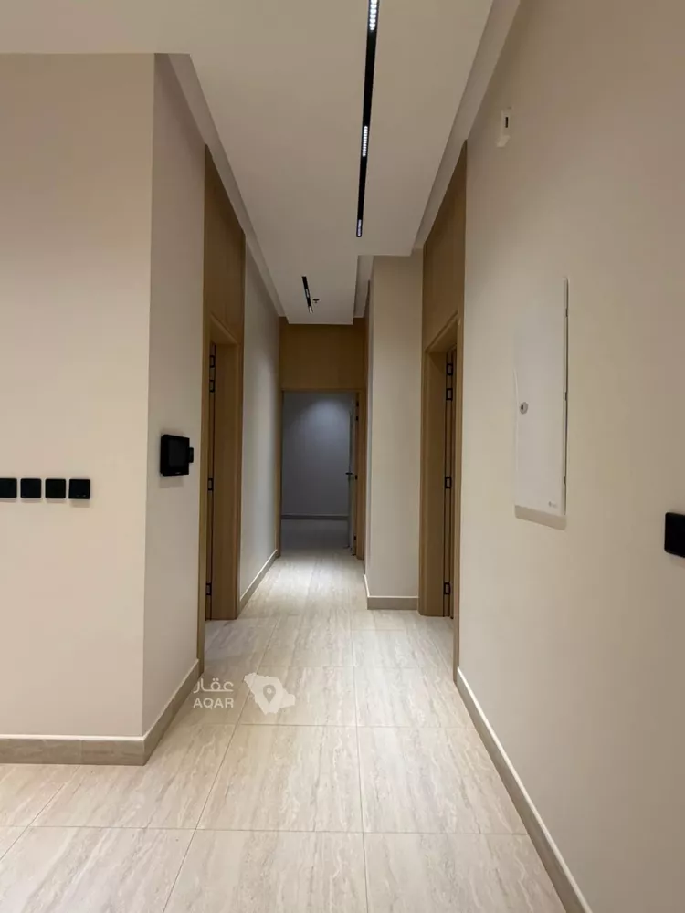 شقة للبيع في شارع عبدالله بن قيس, حي إشبيلية, مدينة الرياض, منطقة الرياض