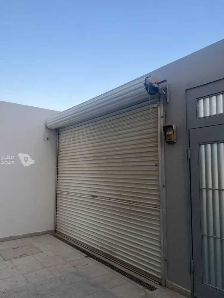 Floor for Rent in Riyadh Al Aqiq 4