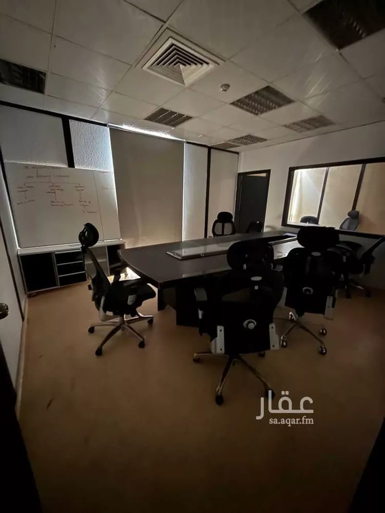 مكتب تجاري للإيجار في شارع الامير محمد بن فهد, حي الربيع, مدينة الدمام, المنطقة الشرقية صورة 2