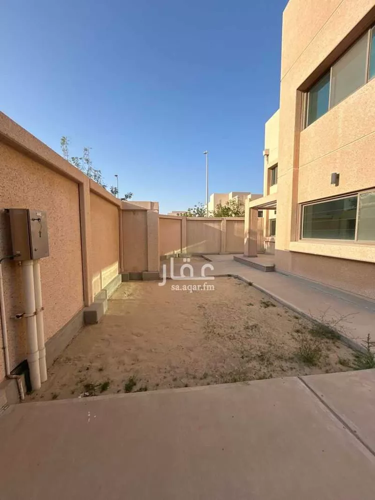 فيلا للبيع في شارع مدينه الجبيل الصناعيه 604, حي جلمودة, مدينة مدينه الجبيل الصناعيه, المنطقة الشرقية صورة 3