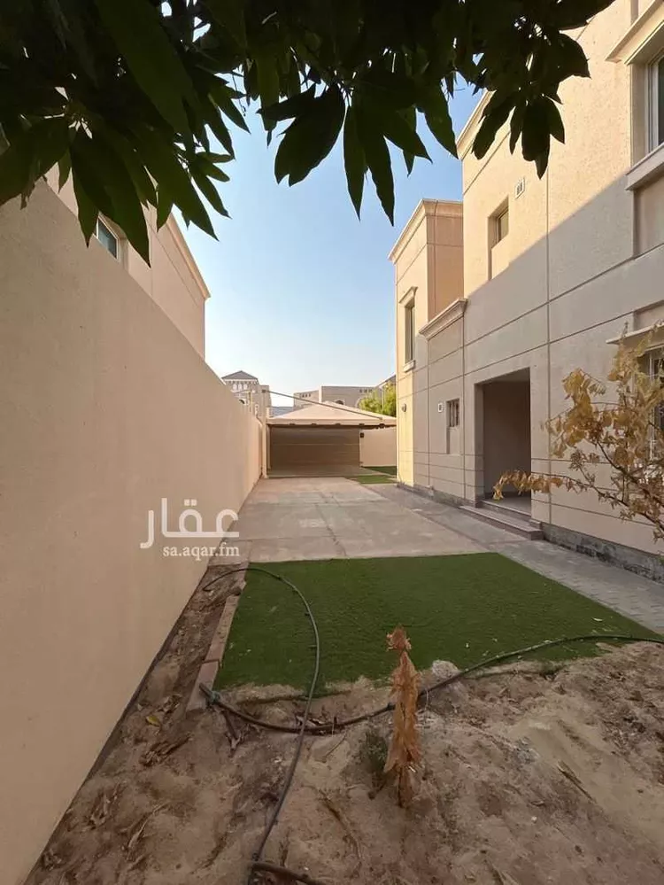 فيلا للبيع في شارع الياقوت, حي جلمودة, مدينة مدينه الجبيل الصناعيه, المنطقة الشرقية 8