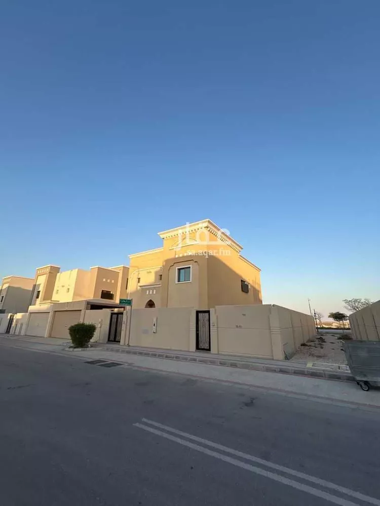 فيلا للإيجار في شارع شارع الريحان 2, حي المطرفية, مدينة مدينه الجبيل الصناعيه, المنطقة الشرقية