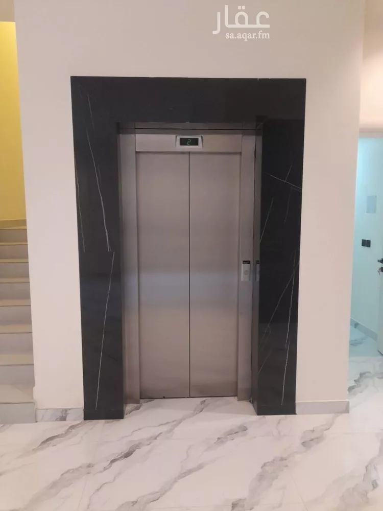 فيلا للبيع في شارع إبراهيم العوفي, حي العارض, مدينة الرياض, منطقة الرياض صورة 2