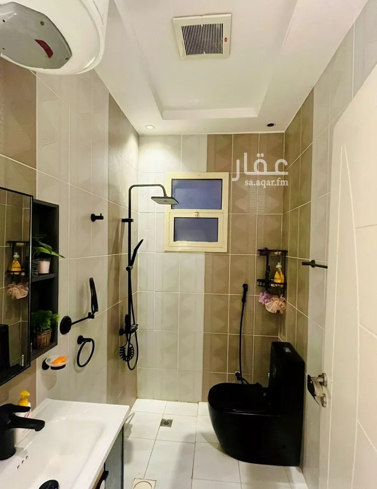 شقة للبيع في شارع رقم 320, حي الملقا, مدينة الرياض, منطقة الرياض صورة 2