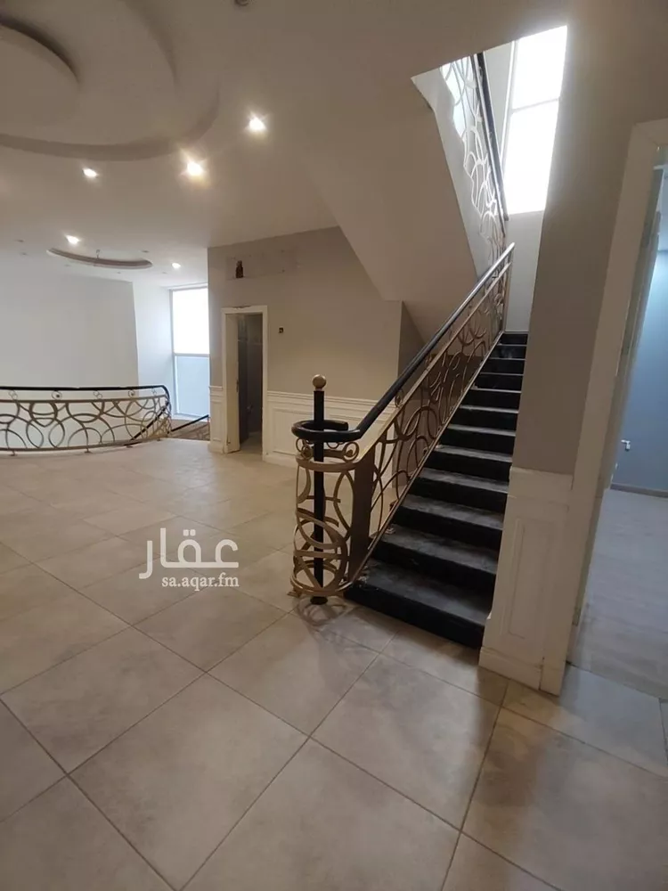 فيلا للبيع في شارع أبي الحسين الرضي, حي العارض, مدينة الرياض, منطقة الرياض صورة 3