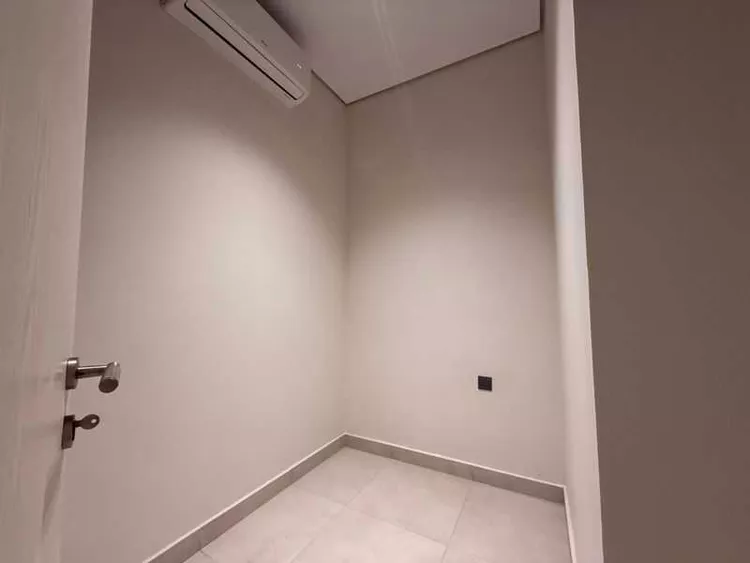 شقة للإيجار في شارع اسماء بنت مالك, حي العارض, مدينة الرياض, منطقة الرياض 6
