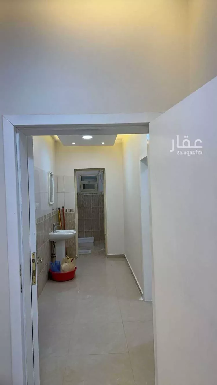 شقة للبيع في شارع حي ج17 1 ، حي الروضة ، بقيق ، بقيق صورة 5