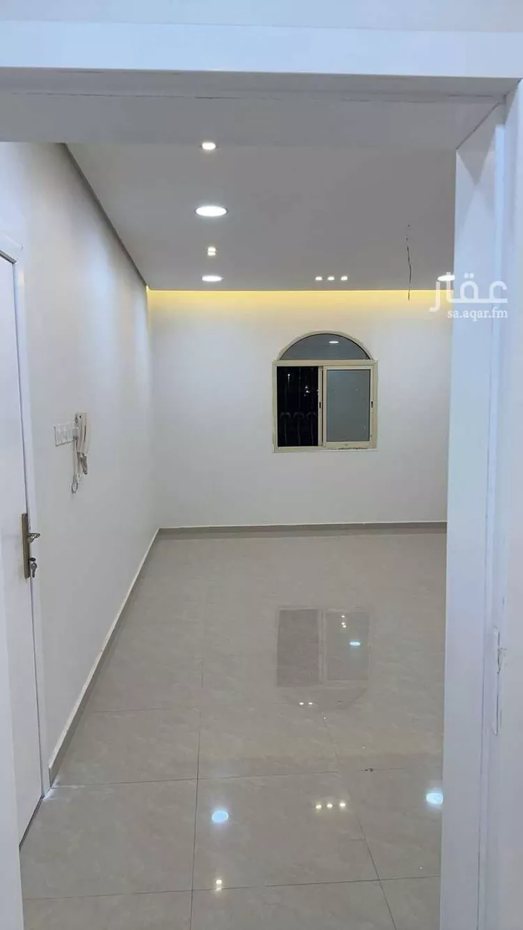 شقة للبيع في شارع حي ج17 1 ، حي الروضة ، بقيق ، بقيق صورة 3