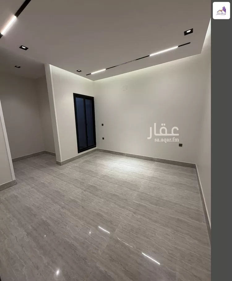 Floor for Sale in Riyadh Ar Rimal 14