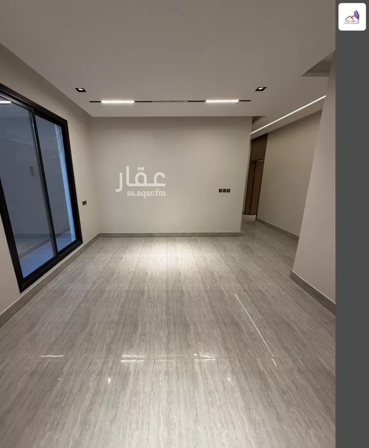 Floor for Sale in Riyadh Ar Rimal 11
