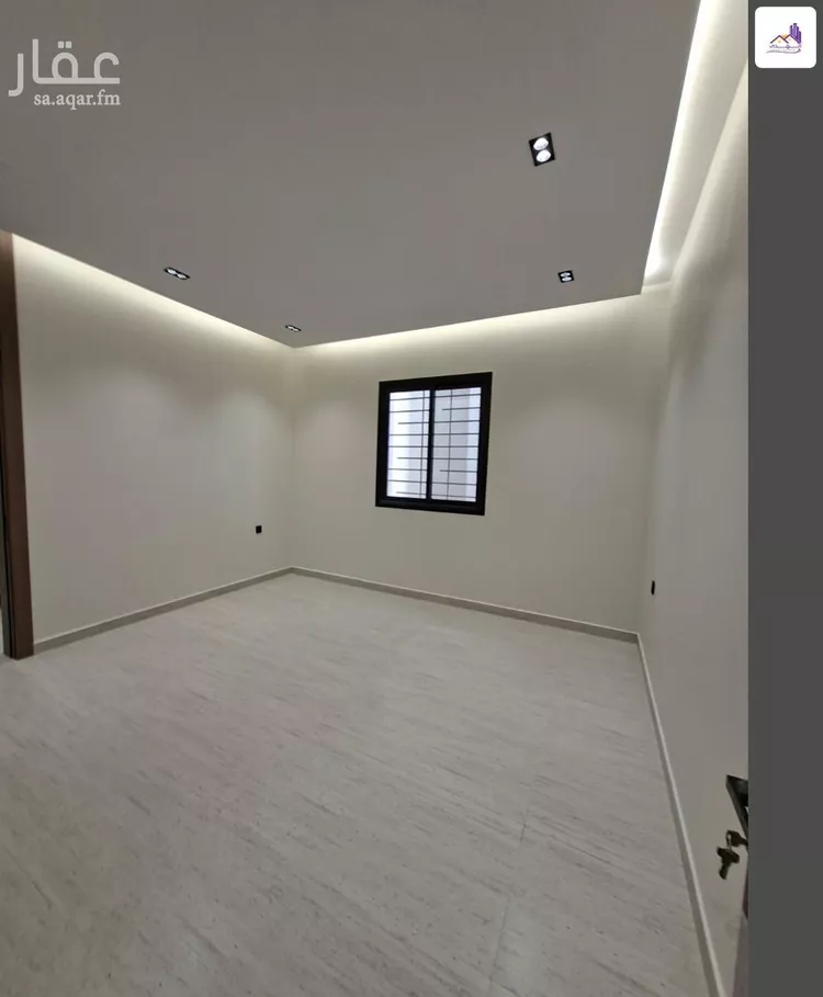 Floor for Sale in Riyadh Al Janadriyah 9