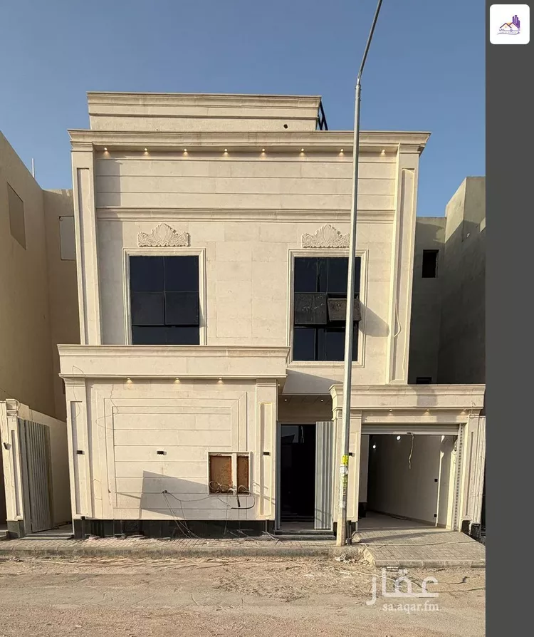 Floor for Sale in Riyadh An Nadhim 12