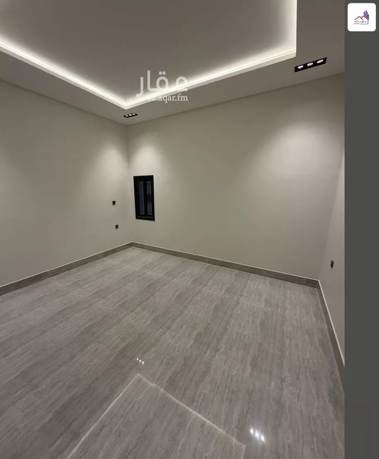 Floor for Sale in Riyadh Ar Rimal 6