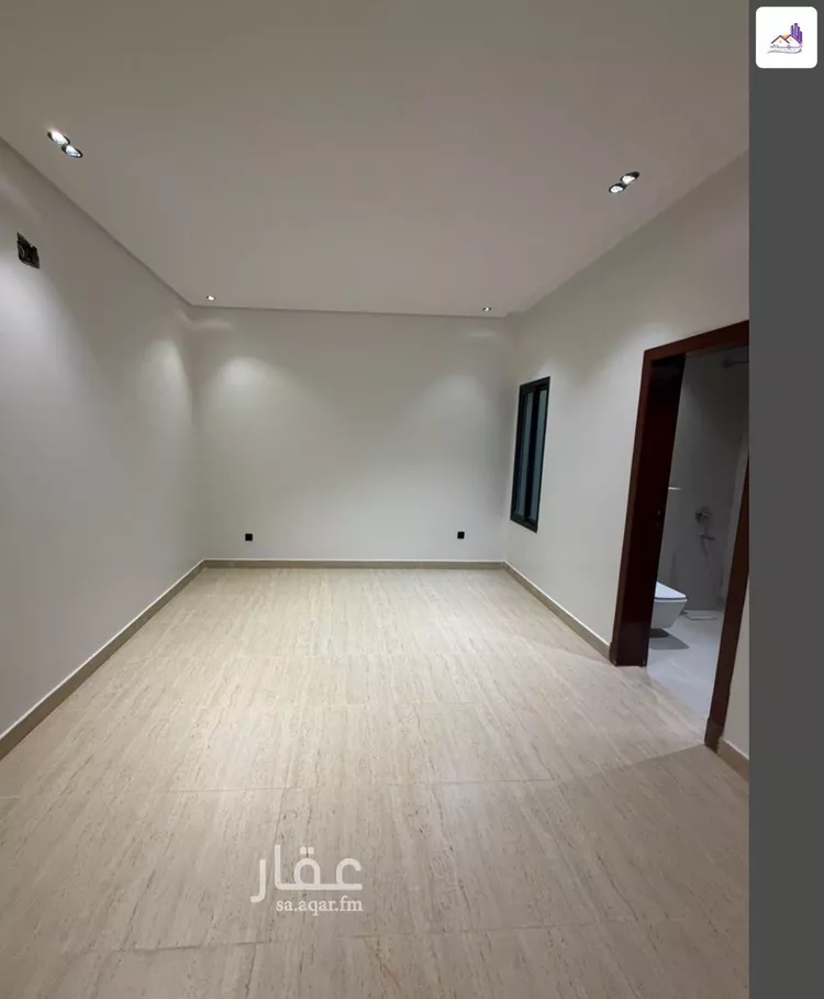 Floor for Sale in Riyadh Ash Sharq 7