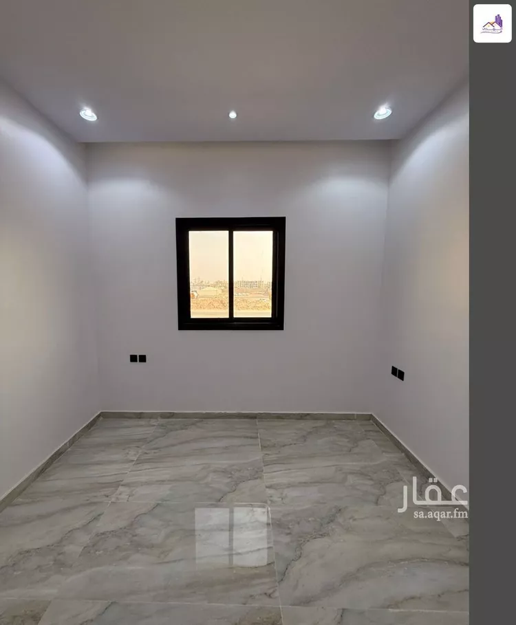 دور للبيع في شارع حجر المدري, حي الرمال, مدينة الرياض, منطقة الرياض صورة 2