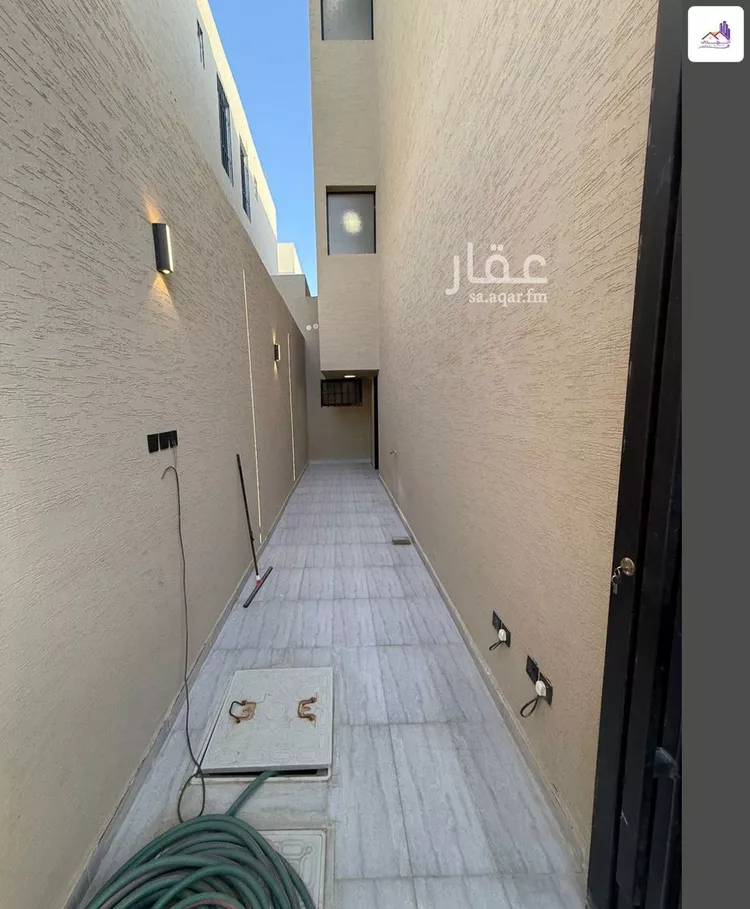 دور للبيع في شارع رقم 45, حي الندوة, مدينة الرياض, منطقة الرياض صورة 4