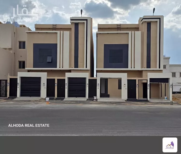 دور للبيع في شارع ماجد انور عشقي, حي الورود, مدينة خميس مشيط, منطقة عسير