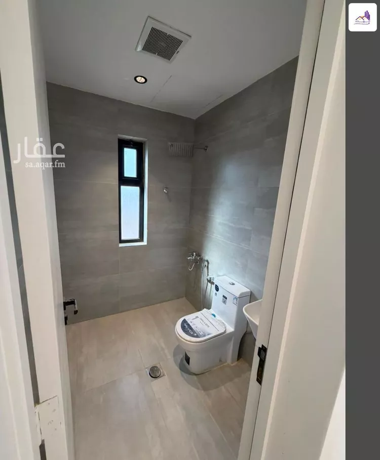 فيلا للبيع في شارع الزهور, حي الجنادرية, مدينة الرياض, منطقة الرياض 8