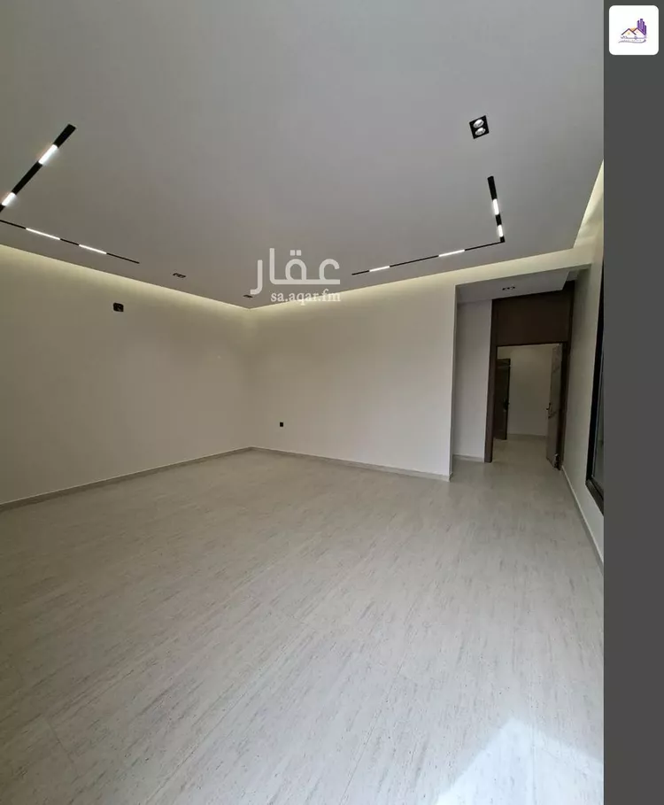دور للبيع في شارع احمد بن عفيف, حي الجنادرية, مدينة الرياض, منطقة الرياض 7