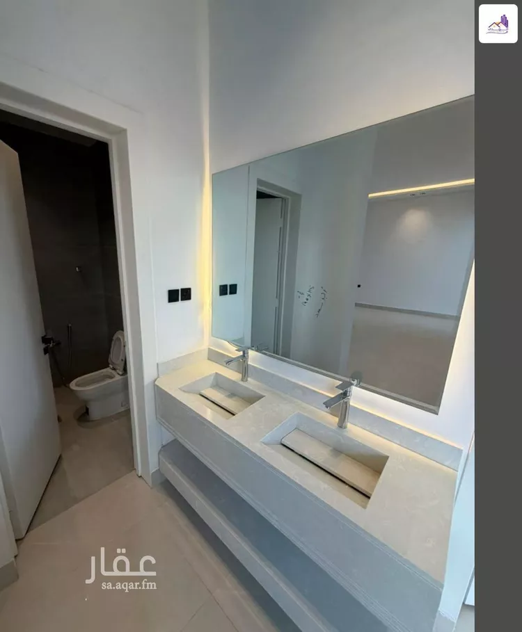 فيلا للبيع في شارع الزهور, حي الجنادرية, مدينة الرياض, منطقة الرياض 10