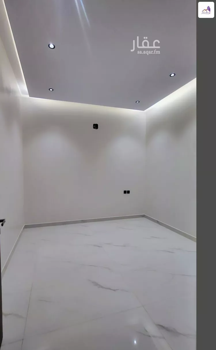 دور للبيع في شارع رقم 79, حي الندوة, مدينة الرياض, منطقة الرياض 12