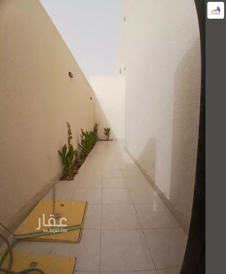 دور للبيع في شارع البادع, حي النظيم, مدينة الرياض, منطقة الرياض صورة 5