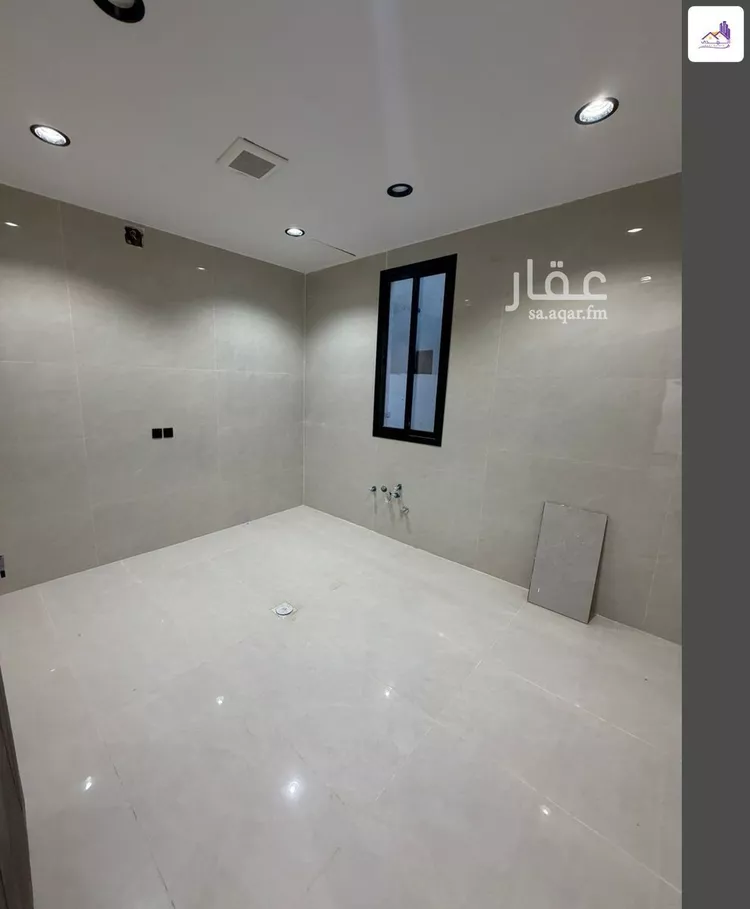 Floor for Sale in Riyadh An Nadhim 17