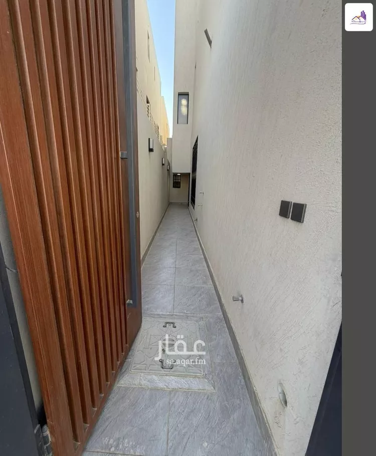 Floor for Sale in Riyadh Sedra 11