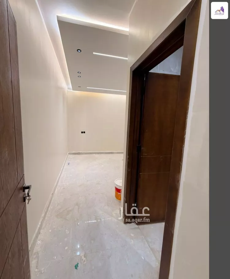 Floor for Sale in Riyadh Al Janadriyah 15
