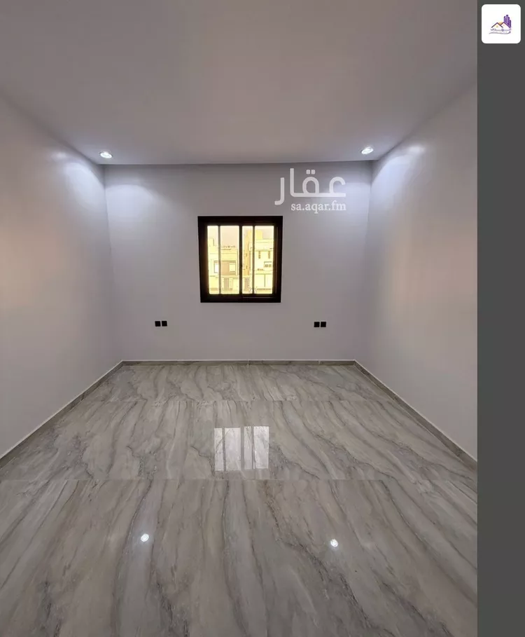 دور للبيع في شارع حجر المدري, حي الرمال, مدينة الرياض, منطقة الرياض صورة 4