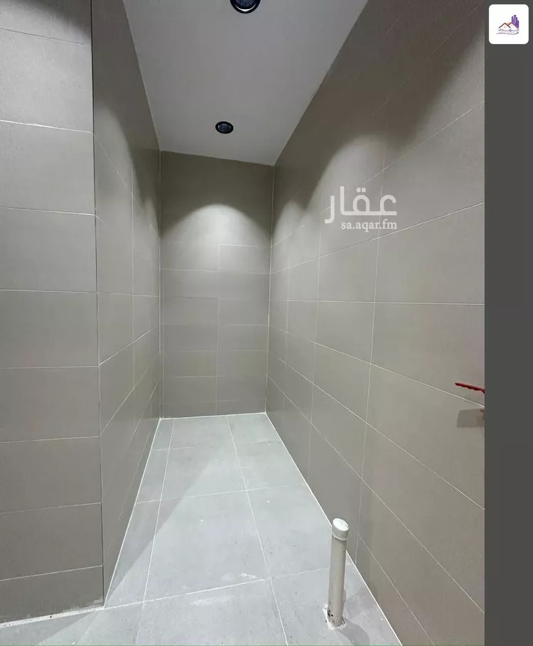 Floor for Sale in Abha Guraiger 23