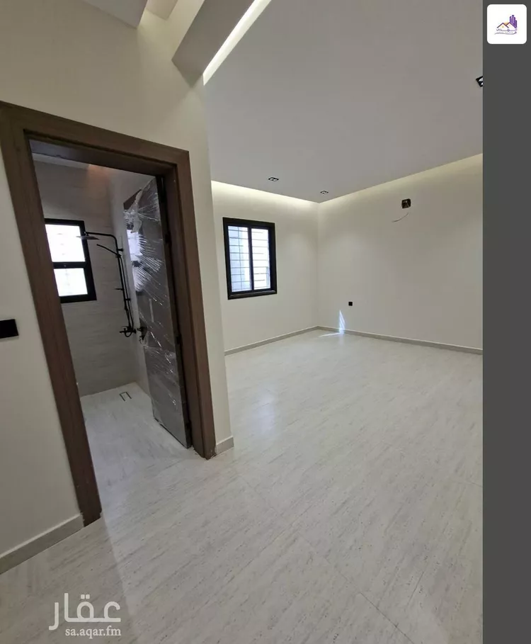 Floor for Sale in Riyadh Al Janadriyah 8