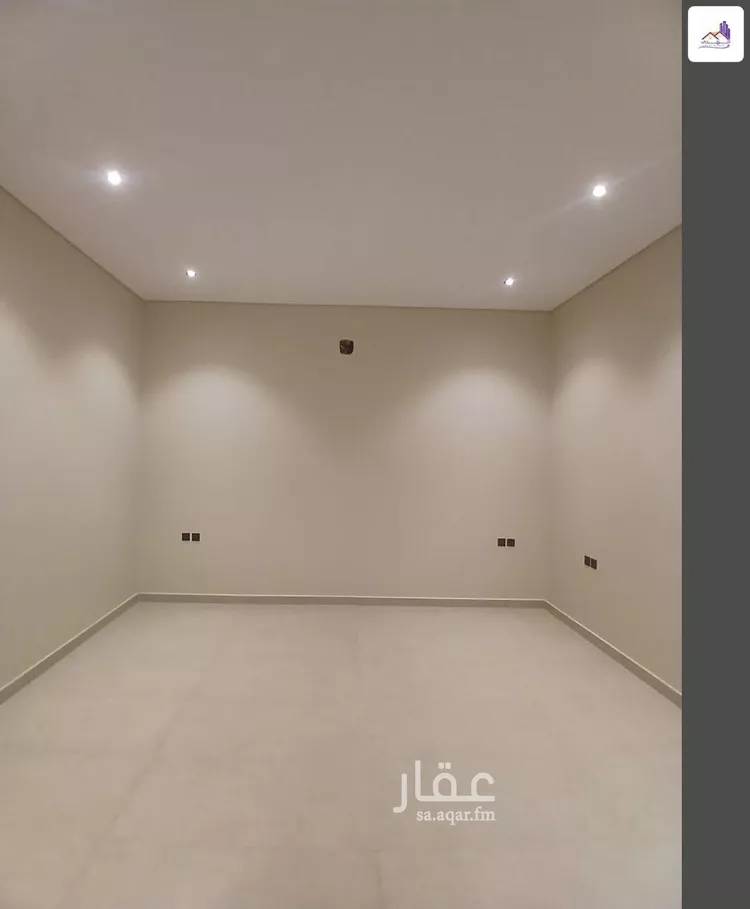 دور للبيع في شارع أحمد بن محمد المصري, حي النخبة, مدينة الرياض, منطقة الرياض 11
