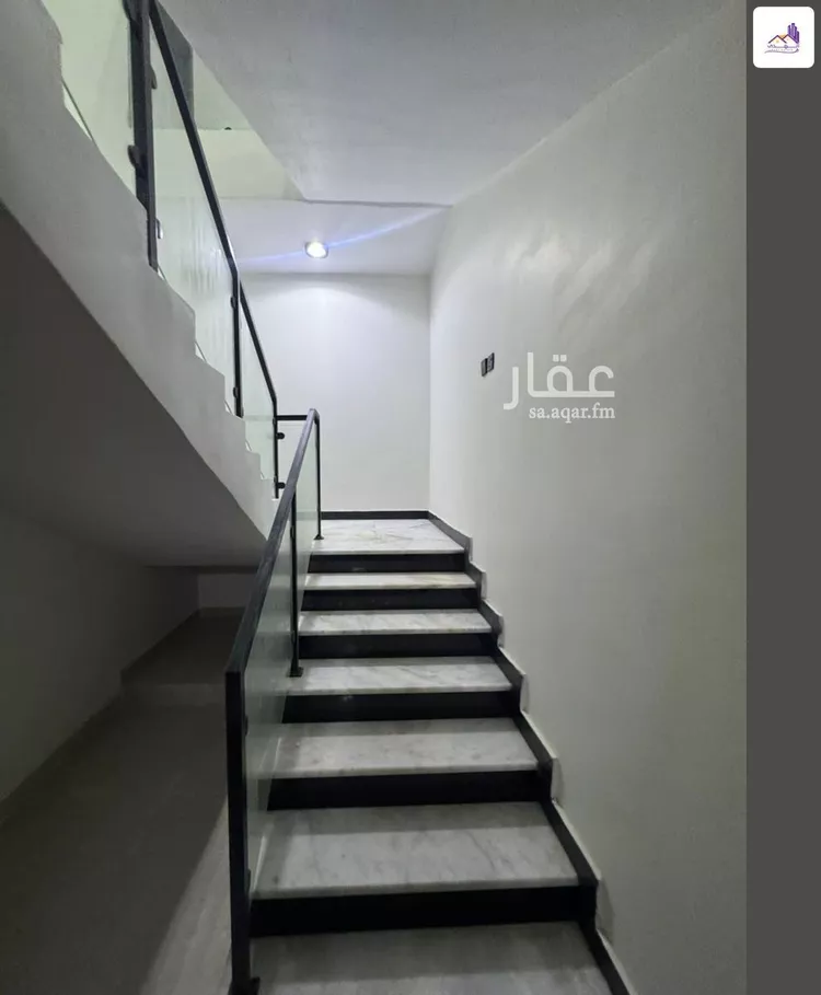 دور للبيع في شارع الرايه, حي الندوة, مدينة الرياض, منطقة الرياض صورة 3