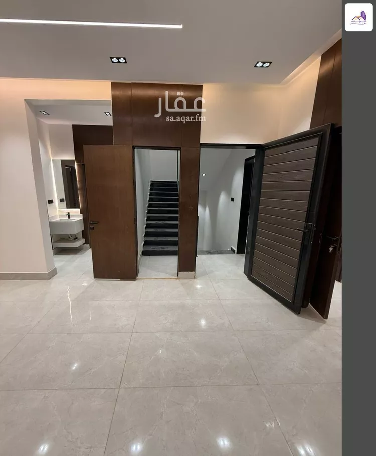 دور للبيع في شارع رقم 64, حي الندوة, مدينة الرياض, منطقة الرياض صورة 4