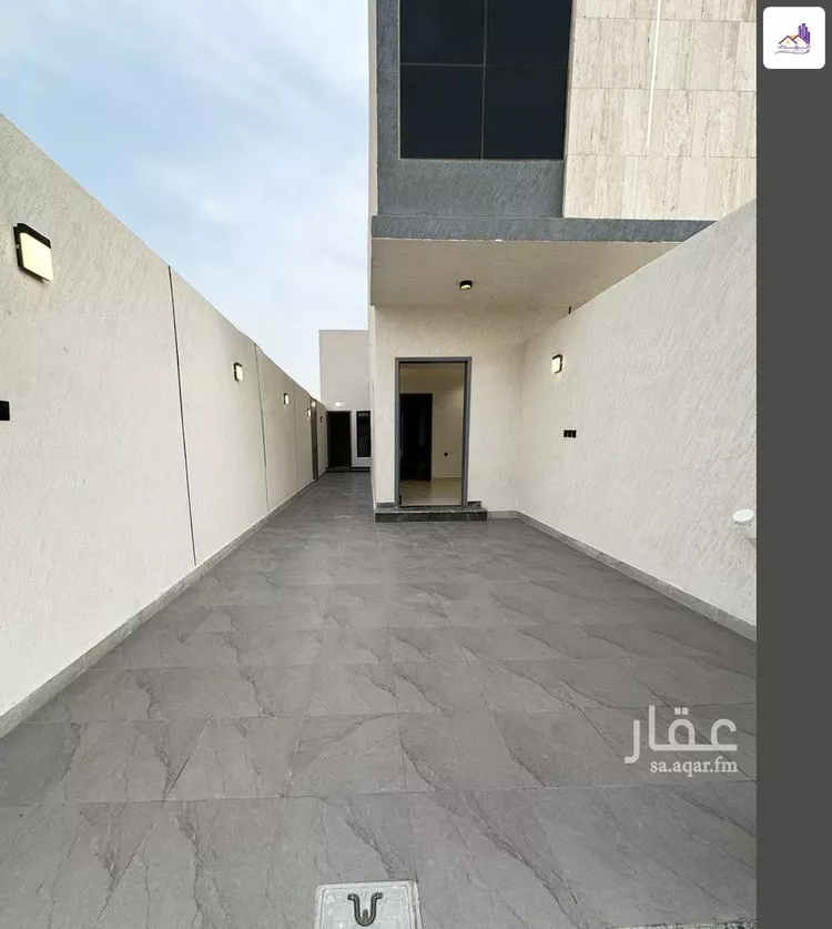 Floor for Sale in Riyadh Tuwaiq 8