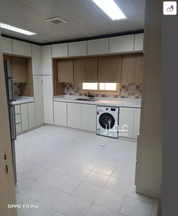 Floor for Sale in Riyadh Ar Rimal 9