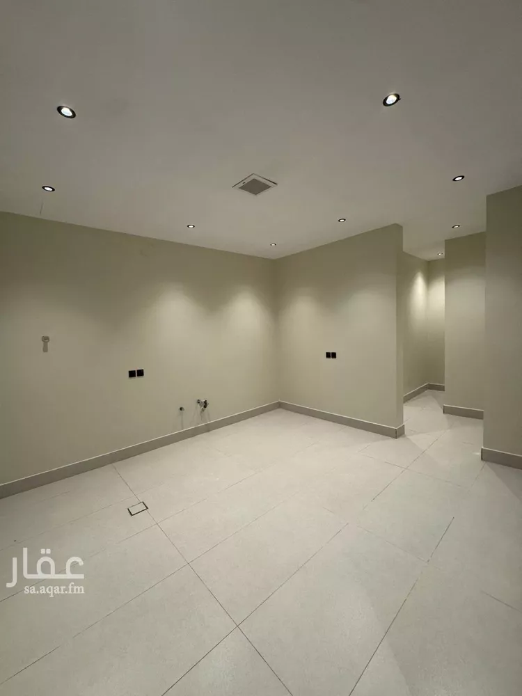 دور للبيع في شارع بعلبك, حي النهضة, مدينة الرياض, منطقة الرياض صورة 3